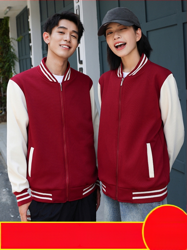 Bloku raksta baseball jaka ar rāvējslēdzēju, stāvošs kakls, brīvā piegriezuma griezums, logotipa druka