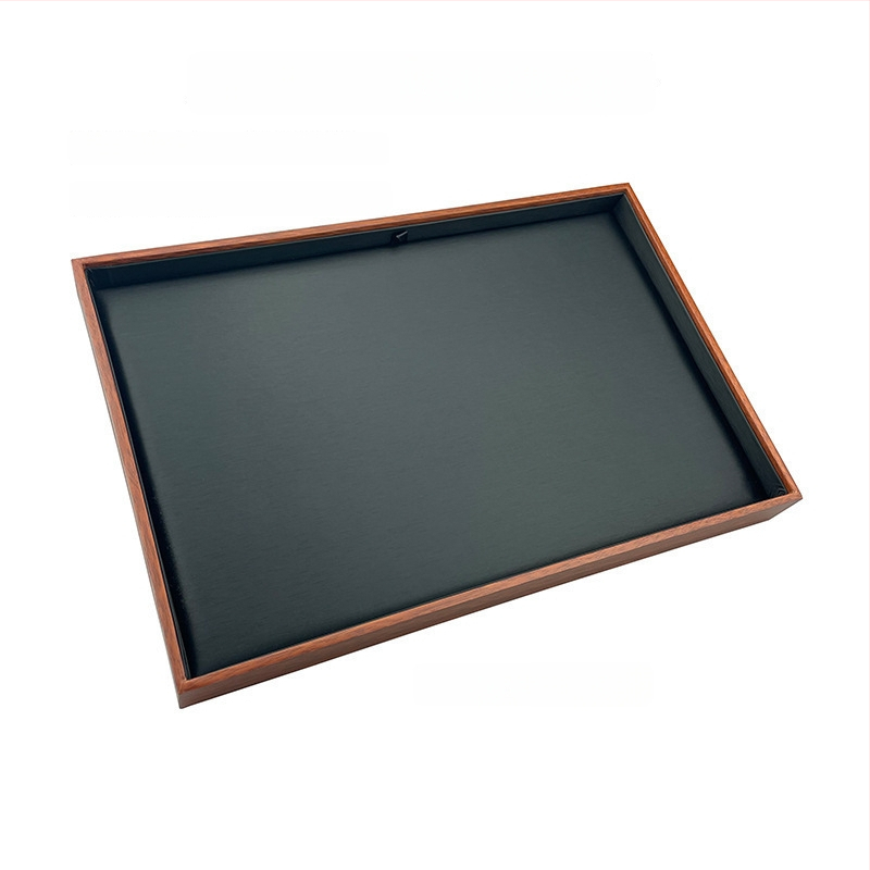 Rotaslietu izstādīšanas trauks ar apstiprinātu privāto zīmolu, 2023. gada pavasaris, mākslas stils