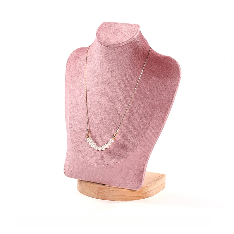 Kaklaru demonstrācijas statīvs – portreta dizains, ciets koks, korpuss ar flaneli, splicing tehnika, 2024. gada vasara