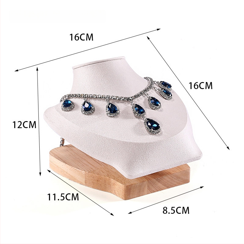 Kaklaru demonstrācijas statīvs – portreta dizains, ciets koks, korpuss ar flaneli, splicing tehnika, 2024. gada vasara