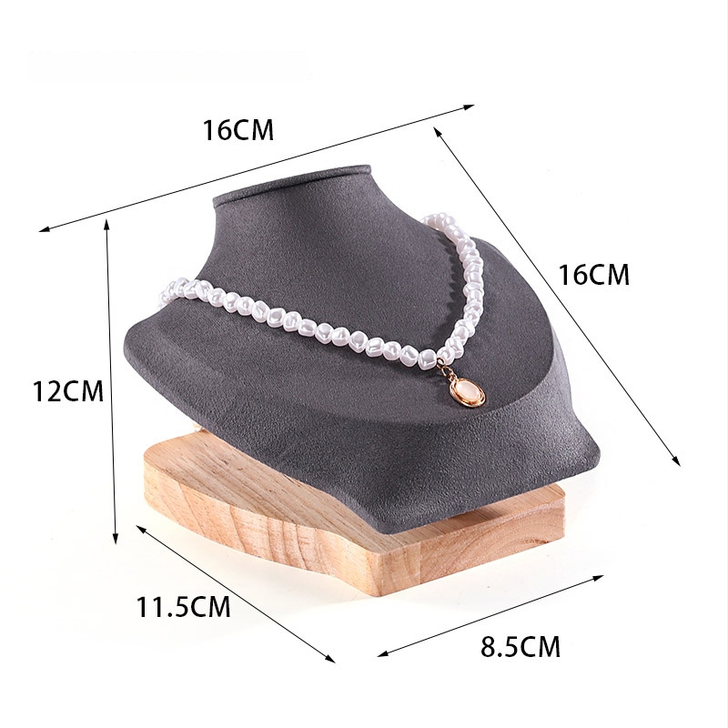 Kaklaru demonstrācijas statīvs – portreta dizains, ciets koks, korpuss ar flaneli, splicing tehnika, 2024. gada vasara