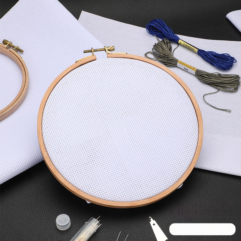 Krustdūriena audums 11ct lina, vienkāršs stils