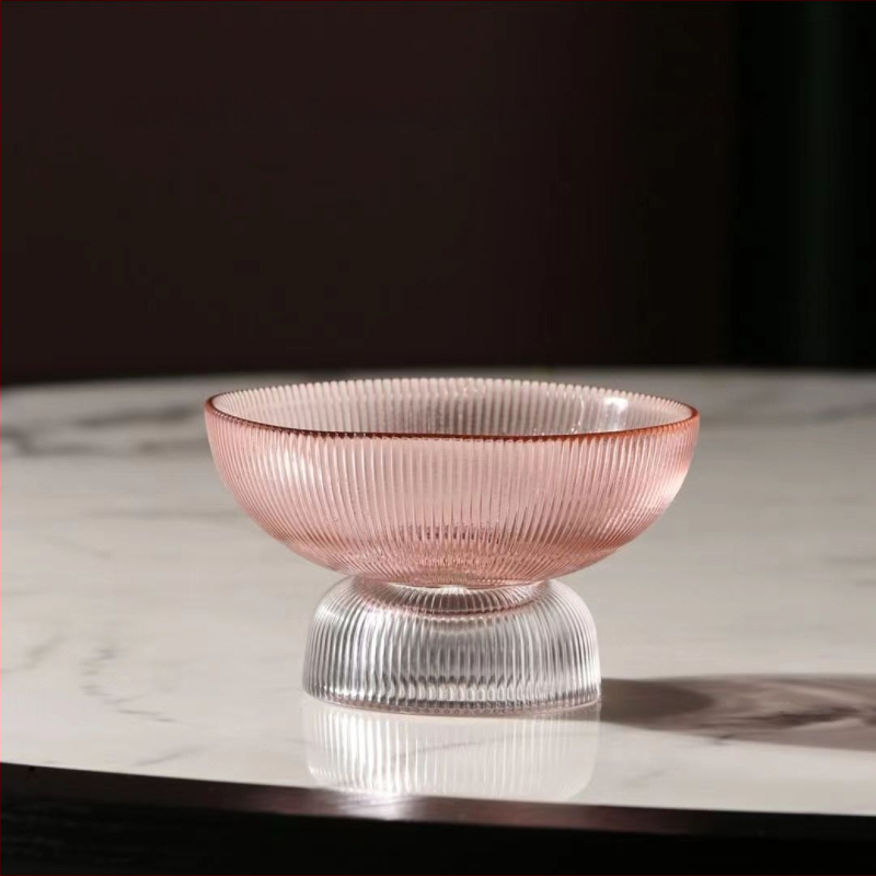 Stikla augļu plate Eiropas stilā ar gaišu luksusa retro dizainu, Autonomy zīmols, uzsākta 2021. gadā.