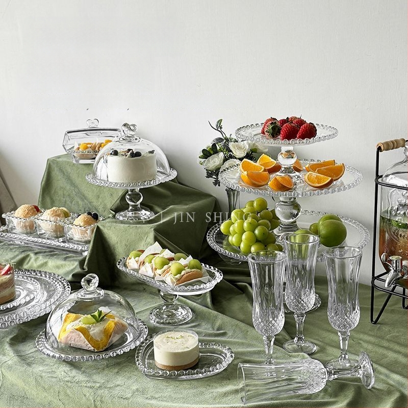 Qianka Stikla augļu un desertu demonstrācijas šķīvis, apaļš, virsma ar intarsiju, franču stils