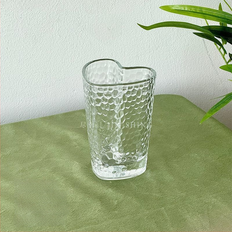 Qianka Stikla augļu un desertu demonstrācijas šķīvis, apaļš, virsma ar intarsiju, franču stils