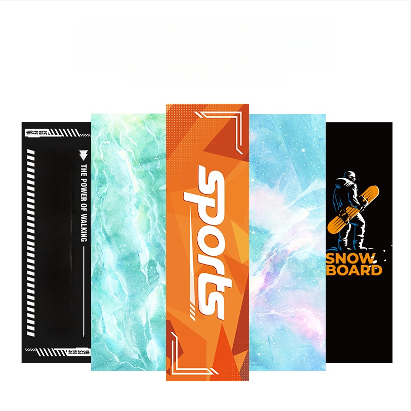 Navis mikrofibras sporta dvielis – drukāts logotips, 21 pavedienu viengabalīga konstrukcija, ātra žāvēšana, svars 180–250 g, absorbcija 5–10 s