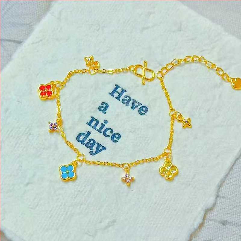 Гривна за жени от мед с златно покритие, четирилистна детелина и емалена панделка, регулираема