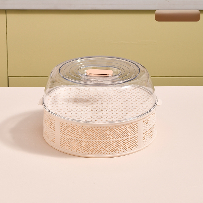 Многослойна покривалка за храна и зеленчуци - прозрачно пластмасово покритие за изолация и прахозащита.