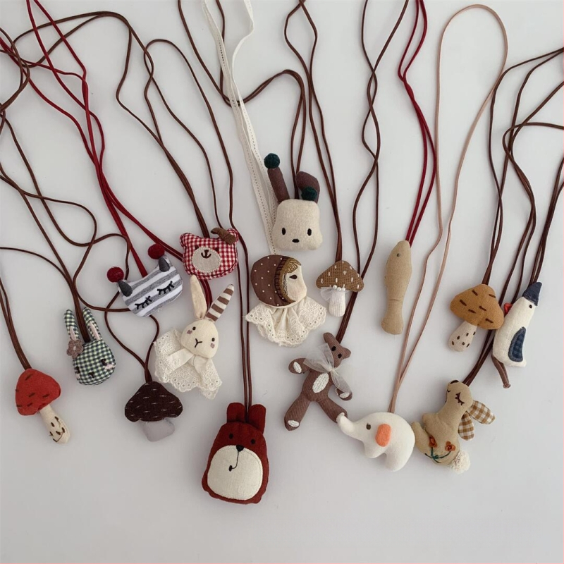 Gyerekeknek készült nyaklánc - kézzel készített, textil, rajzfilm stílus