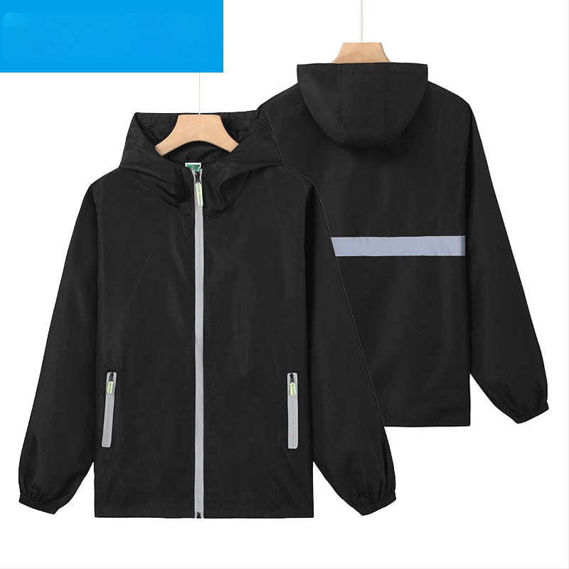 Plāna vēja jaka ar reklāmas logotipu, poliesters, garas piedurknes, rāvējslēdzējs, brīvā piegriezuma