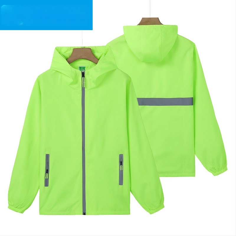 Plāna vēja jaka ar reklāmas logotipu, poliesters, garas piedurknes, rāvējslēdzējs, brīvā piegriezuma