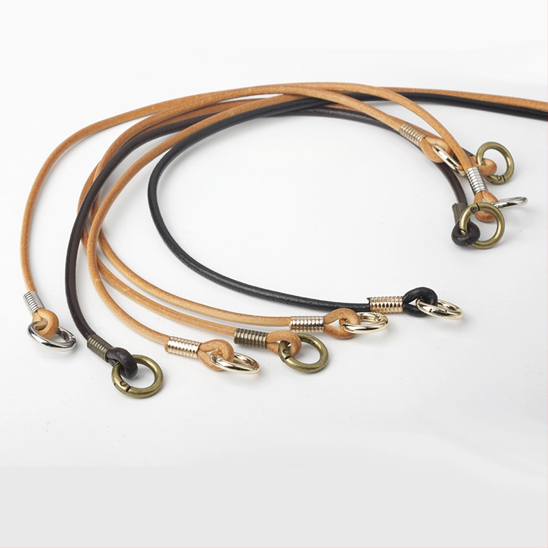 Презрамка за чанта с открит пръстен – кръстосано носене / къса презрамка за рамо / подмишница – телешка кожа с растително обработване, едноцветна