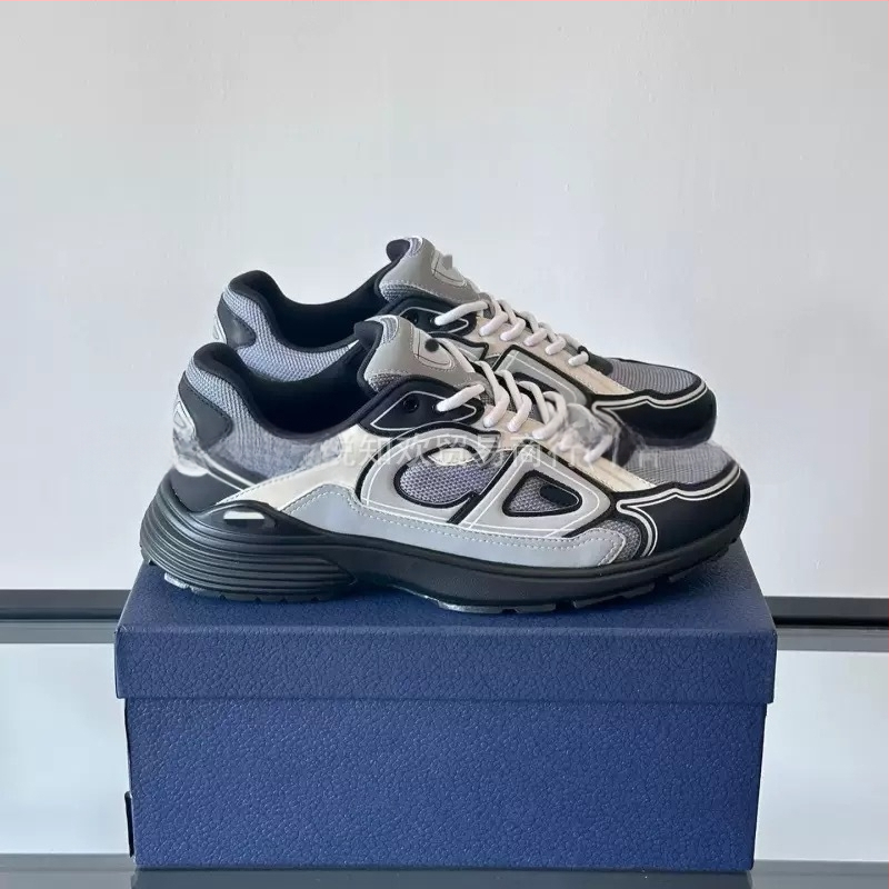 Unisex kedės su stora padu ir žemu viršumi — viršus: sintetinis odos; padas: guma+MD+TPU; kvėpuojanti tinklinė įdėkla; raišteliai