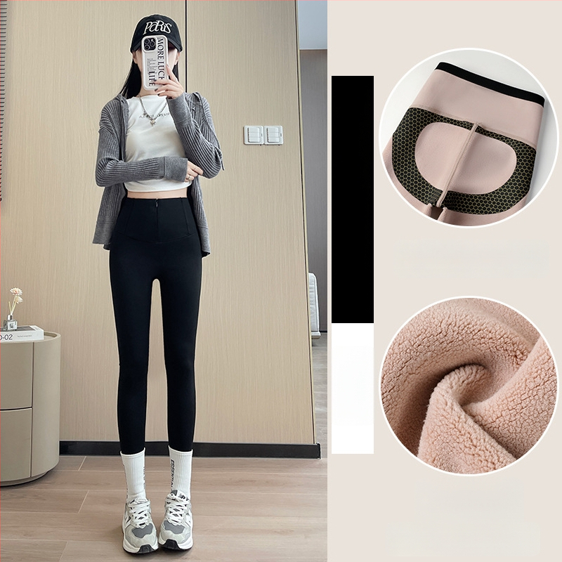 Joga hlače od najlona i spandeksa, visokog struka, devetbodna duljina, jednobojne, uski kroj