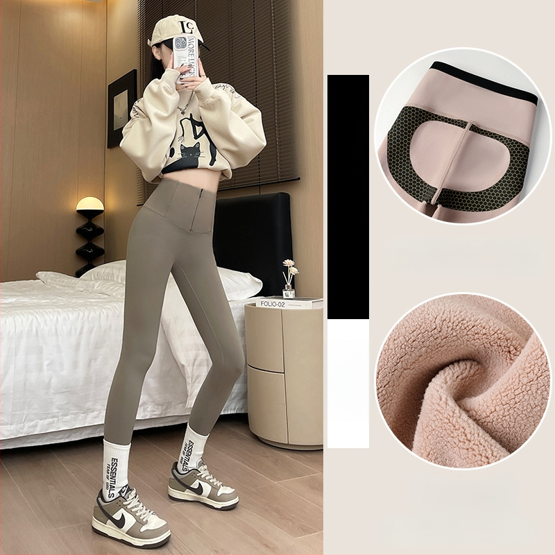 Joga hlače od najlona i spandeksa, visokog struka, devetbodna duljina, jednobojne, uski kroj