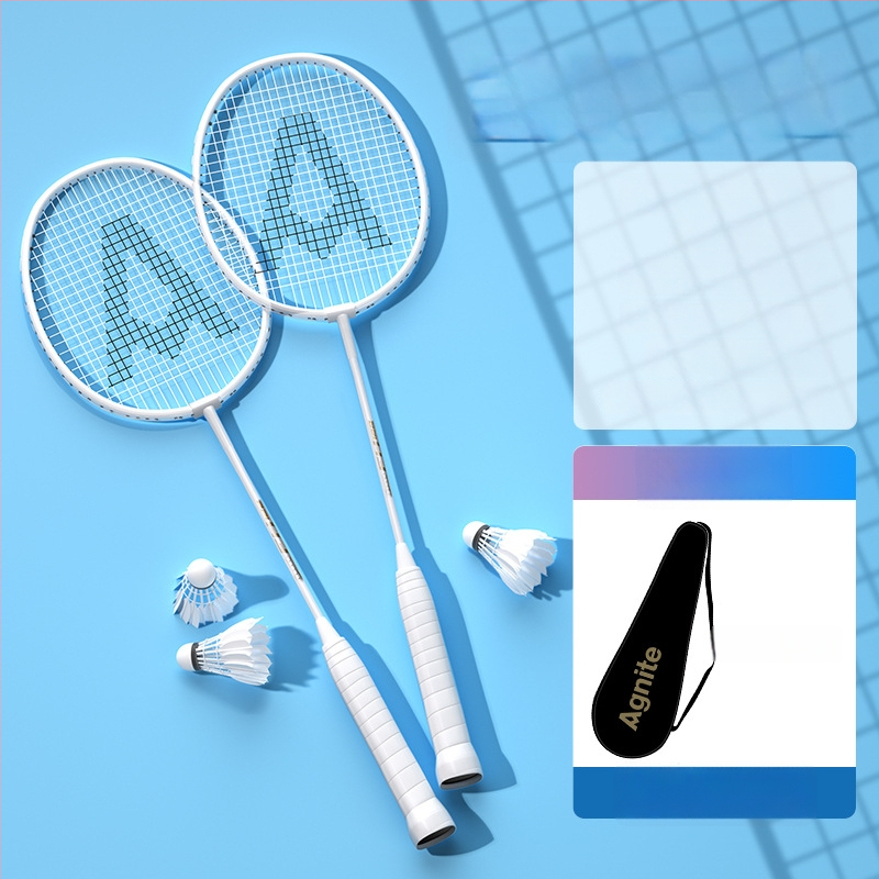 Badmintono raketė Effective — svoris 95–100 g, rėmo medžiaga geležies lydinys, rankenos storis G5, raketės tipas: tiesus smūgis, stiebo kietumas: vidutinis.