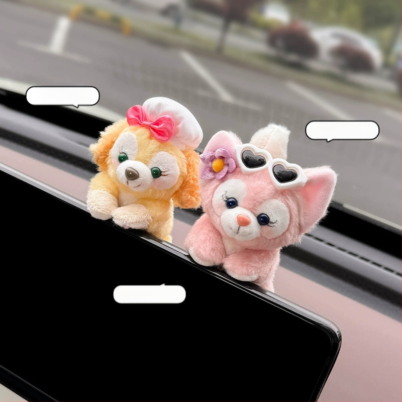 Automobilio vidaus dekoracija centrinio ekranui — pūkuota medžiaga, animacinio stiliaus, dekoratyvinis priedas