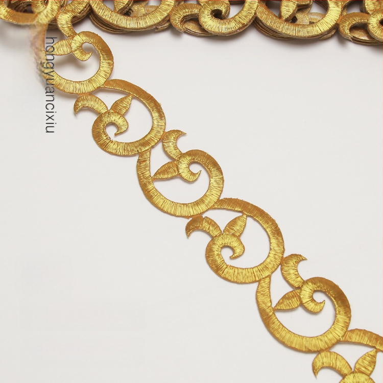 Бродирана дантела за костюми – прежда за бродиране, модел на древни костюми, подходяща за шапки, дрехи и домашен декор