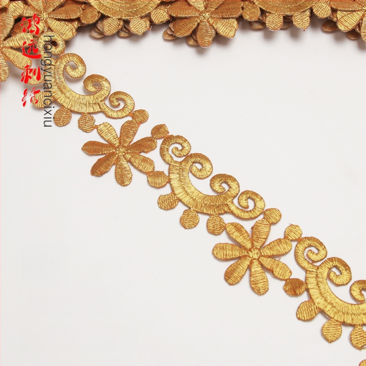 Бродирана дантела за костюми – прежда за бродиране, модел на древни костюми, подходяща за шапки, дрехи и домашен декор