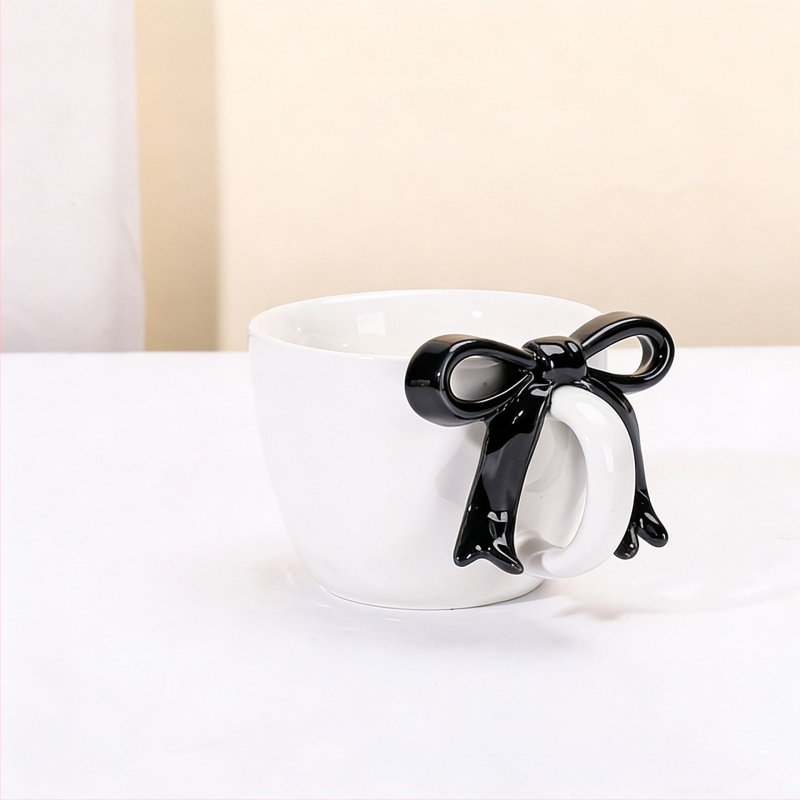 Kohvitassi ja alus taldrikut komplekt lipsu sõlmega, keraamiline disain, Põhjamaine stiil, 700 g, pakkimine paberkastiga, kohandatav