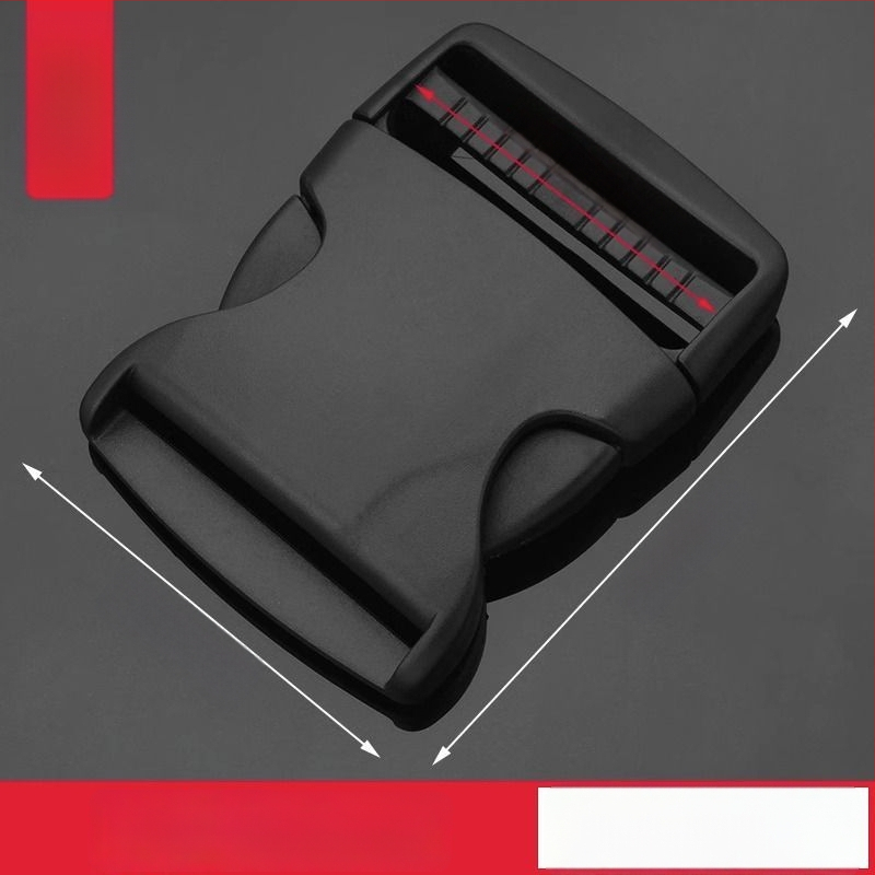 Bieza plastmasas sprādze mugursomām un somām — regulējama, pilsētas stila, bagāžas piederums (Zīmols: Friendly, Materiāls: Plastmasa, Izlaidums: 2025. gada pavasaris)