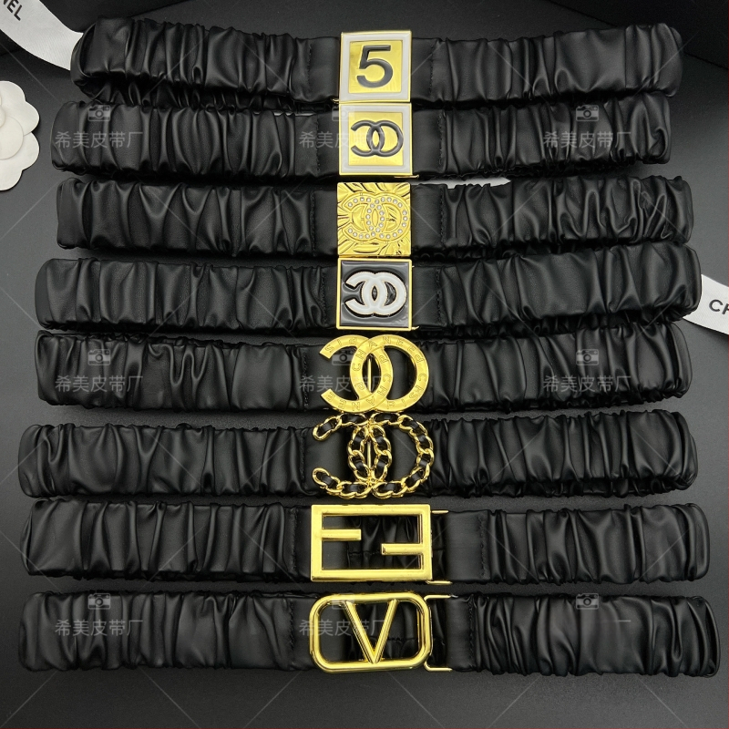 Női elasztikus öv kristályos csattal, ötvözetből készült, műbőr, gombos záródás, elektroplattolt felület, üzleti elegáns, sokoldalú stílus