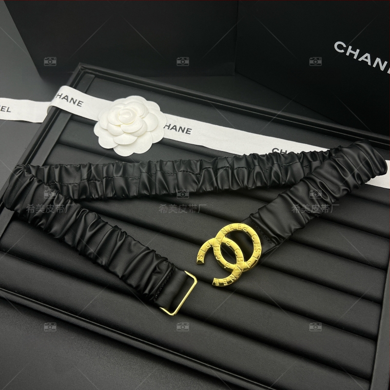 Női elasztikus öv kristályos csattal, ötvözetből készült, műbőr, gombos záródás, elektroplattolt felület, üzleti elegáns, sokoldalú stílus