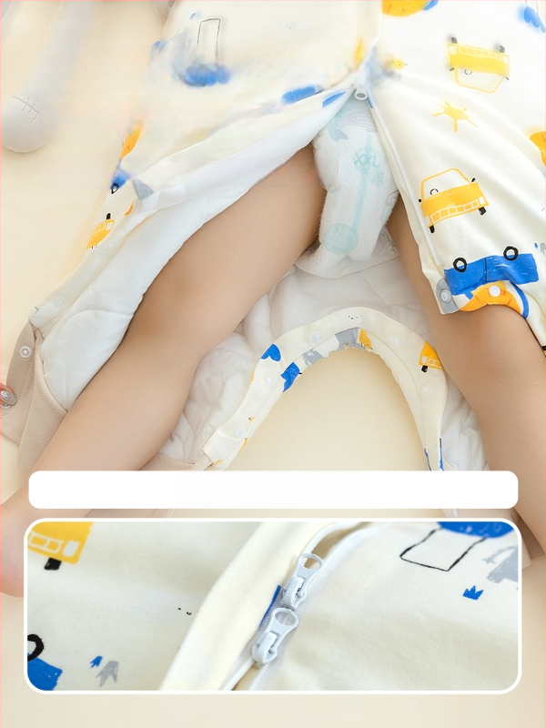 1–3 éves gyermekek számára hálózsák, vastag pamut anyag 95%+, belső rész pamut 95%+, töltet poliészter, levehető ujjak, rajzfilm mintázat, téli, tavaszi és őszi időszakra