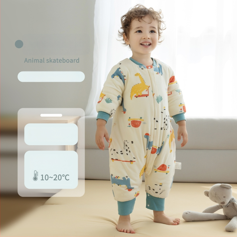 1–3 éves gyermekek számára hálózsák, vastag pamut anyag 95%+, belső rész pamut 95%+, töltet poliészter, levehető ujjak, rajzfilm mintázat, téli, tavaszi és őszi időszakra