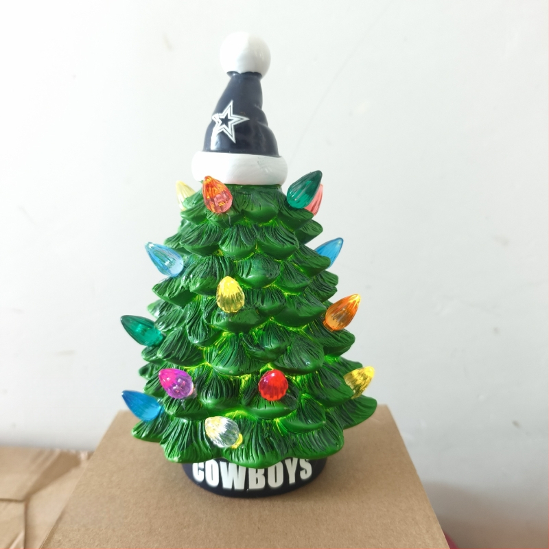 Кардинал лампа — пластмасова украса със стил карикатура за коледна декорация