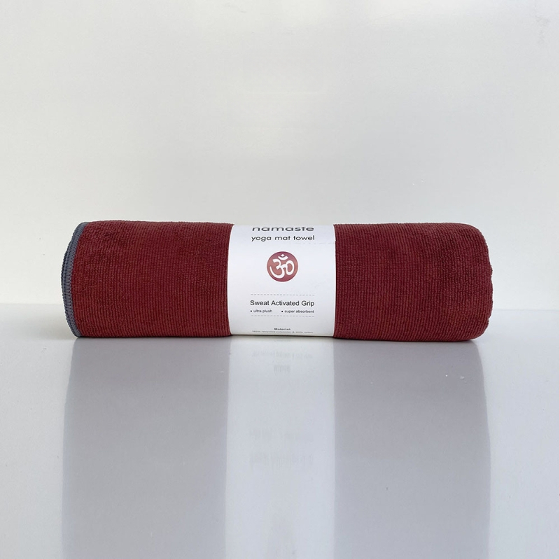 Joga kilimėlio rankšluostis – neslidus, sugeria prakaitą, greitai džiūsta, galima skalbti mašinoje