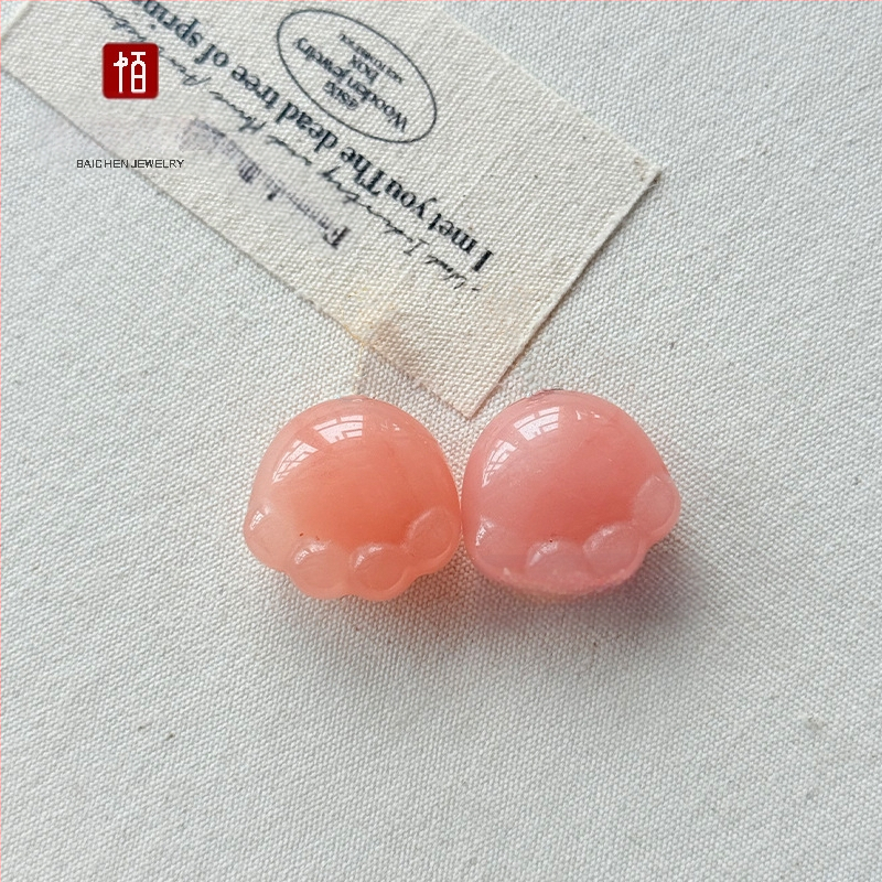 Dabas jads kulons, ģeometriska forma, slīpēts un polēts