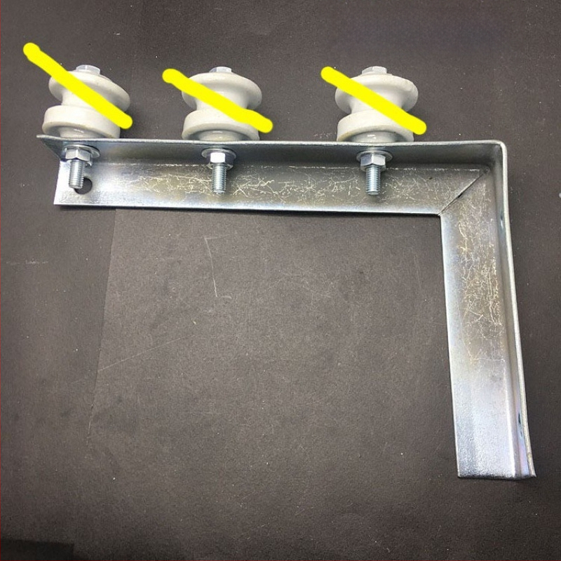 Trikampis geležinis kabelių laikiklis išoriniam sienai - Yangtang, modelis: Įvairūs