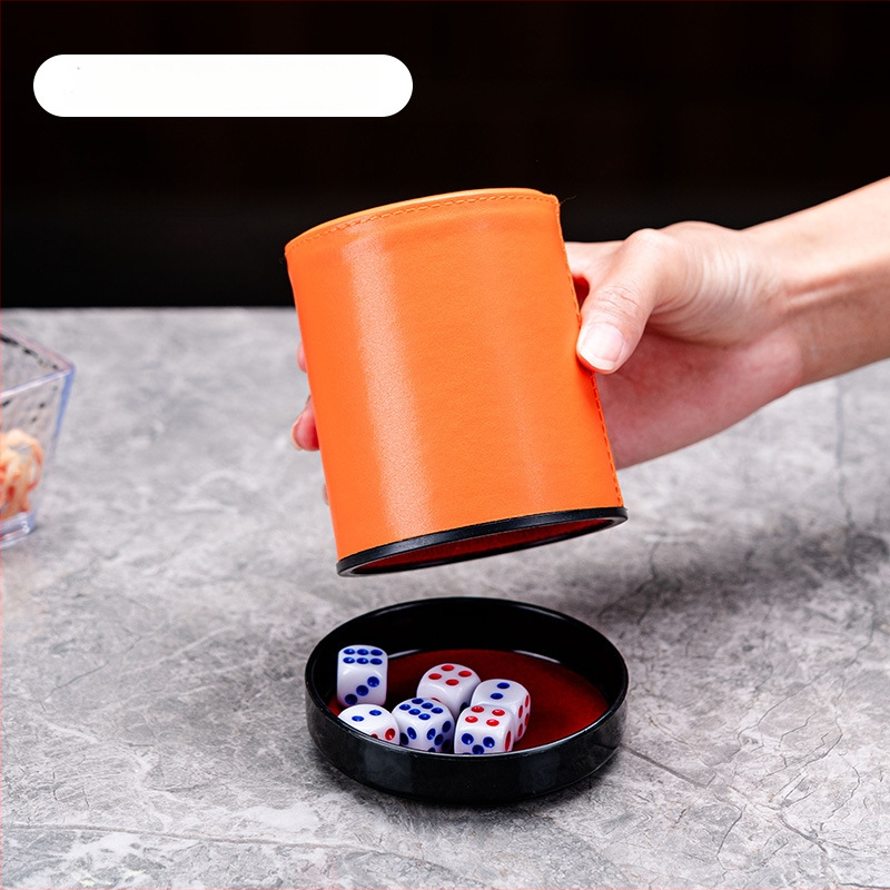 Set zaruri cu cupe din piele, colțuri rotunde, origine Zhejiang, 100 buc.