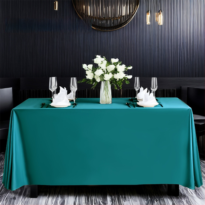 Staltiesė, šiuolaikinio minimalistinio stiliaus, poliesteris, stačiakampė, vienspalvė, viešbučio kokybė