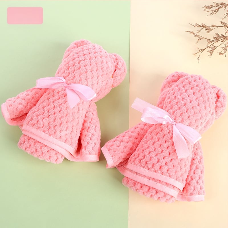 Mackó formájú korall velúr törölköző ajándékdobozban, esküvői kiadás, vastagabb nedvszívó, logónyomás elérhető