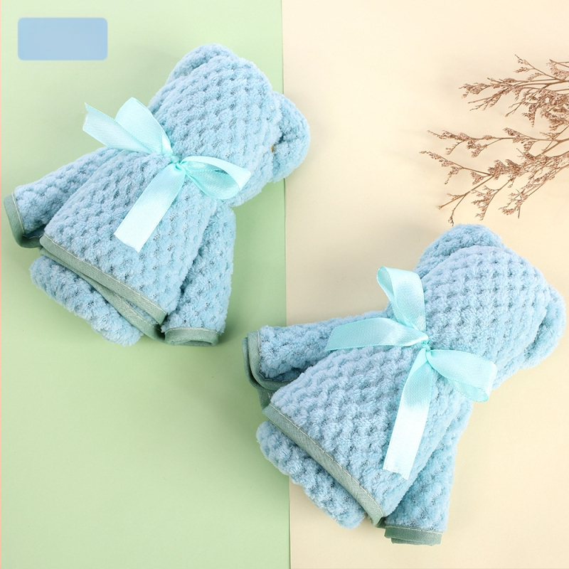 Mackó formájú korall velúr törölköző ajándékdobozban, esküvői kiadás, vastagabb nedvszívó, logónyomás elérhető