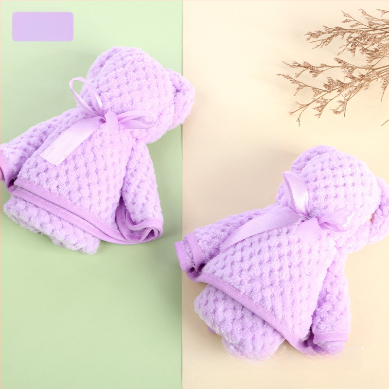 Mackó formájú korall velúr törölköző ajándékdobozban, esküvői kiadás, vastagabb nedvszívó, logónyomás elérhető