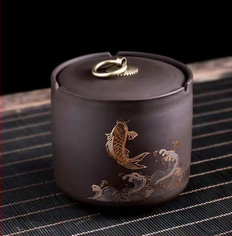 Keraamiline tuhkapott kaasiga — tuulekindel, dekoratiivne, logotüübi trükk, kohandatav