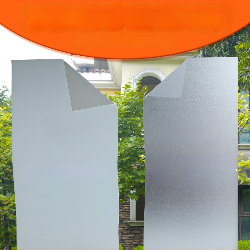 Savaime klijuojama matinio stiklo plėvelė langams – privatumas, vonios ir biuro erdvėms, PVC, nepermatoma, vienos spalvos raštas