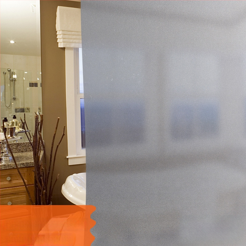 Savaime klijuojama matinio stiklo plėvelė langams – privatumas, vonios ir biuro erdvėms, PVC, nepermatoma, vienos spalvos raštas