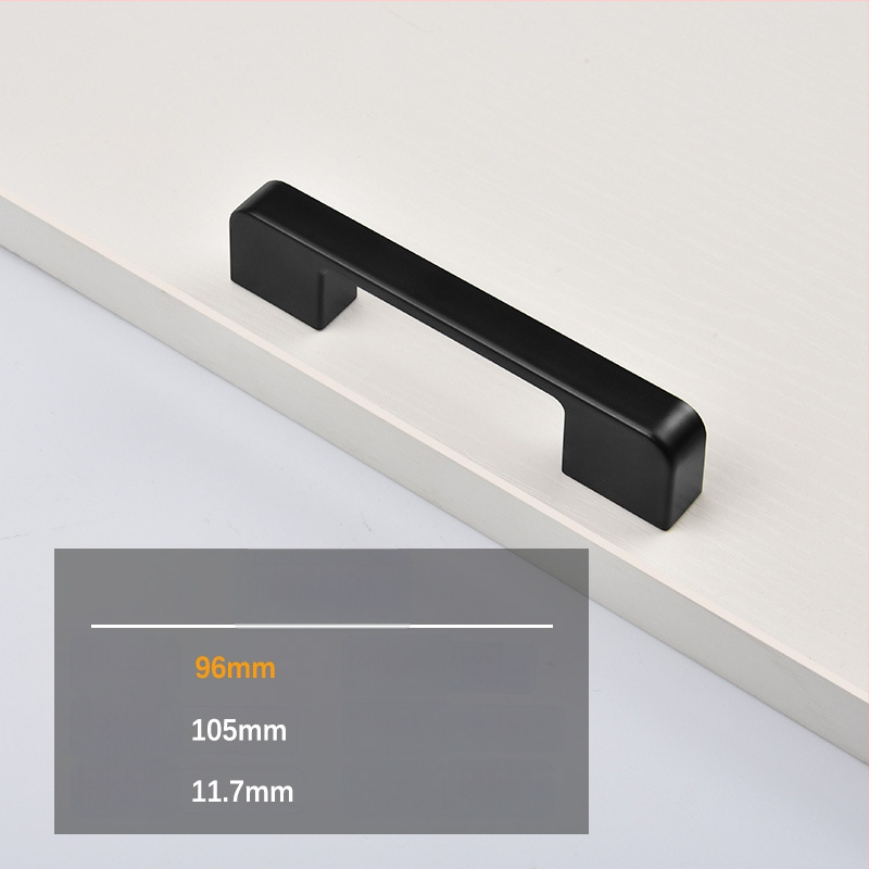 Mėbinių rankenėlė spintos, spintelės ir naktinio stalo durims; cinko lydinys; elektroplakavimas; šiuolaikinis minimalistinis stilius