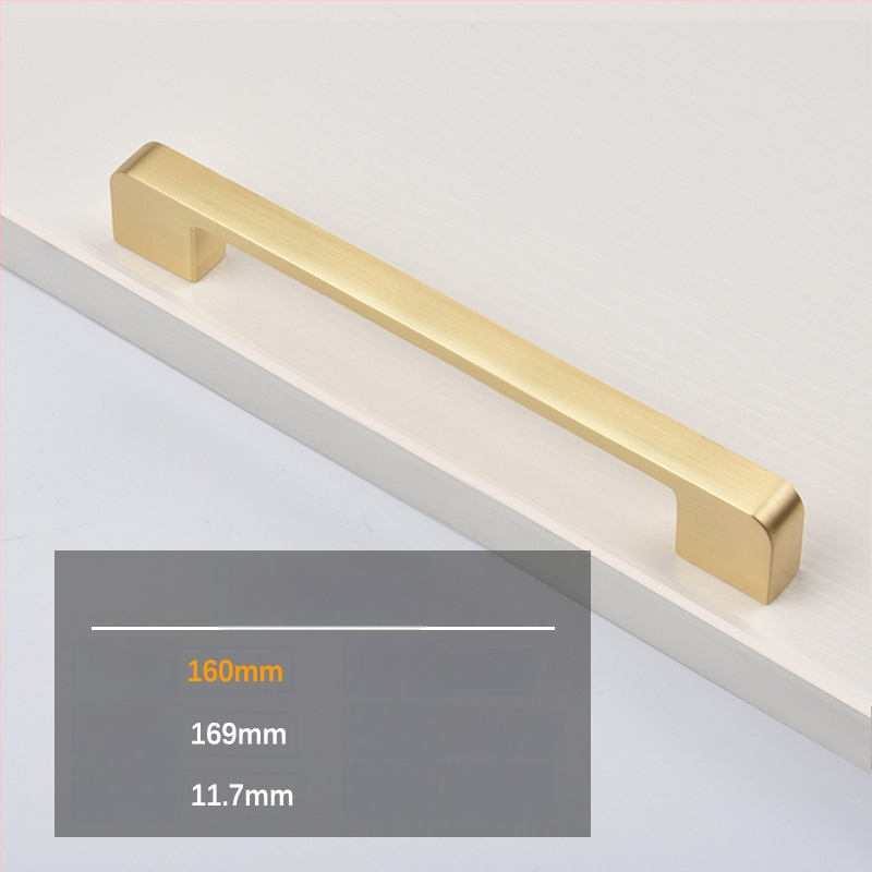 Mėbinių rankenėlė spintos, spintelės ir naktinio stalo durims; cinko lydinys; elektroplakavimas; šiuolaikinis minimalistinis stilius