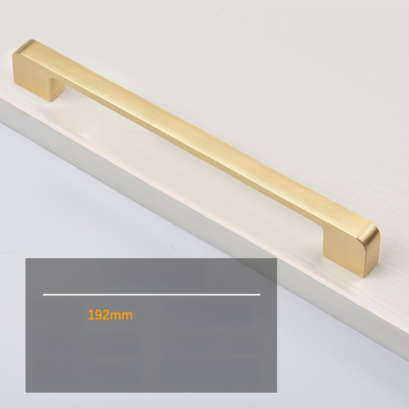 Mėbinių rankenėlė spintos, spintelės ir naktinio stalo durims; cinko lydinys; elektroplakavimas; šiuolaikinis minimalistinis stilius