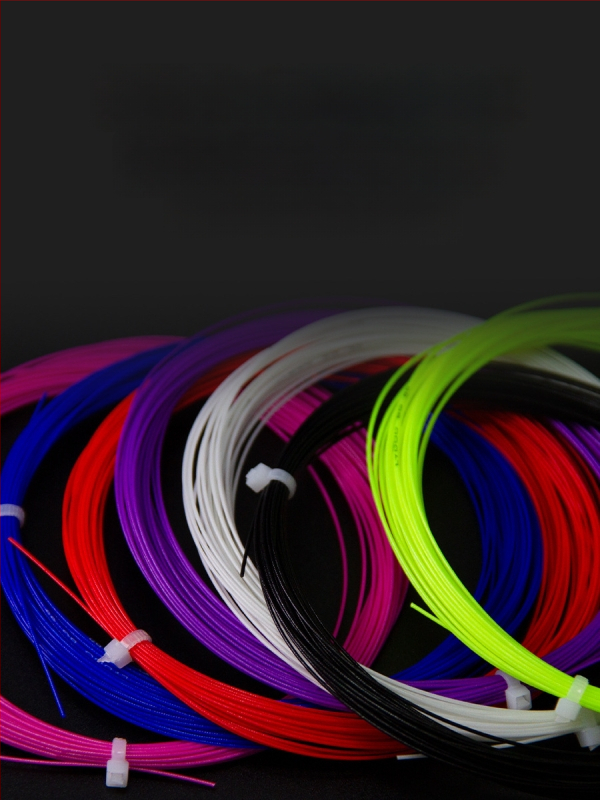 Raketės siūlas — didelio tankio nailonas, tinkamas tenisui ir badminton žaidimams, kategorija: raketės siūlas