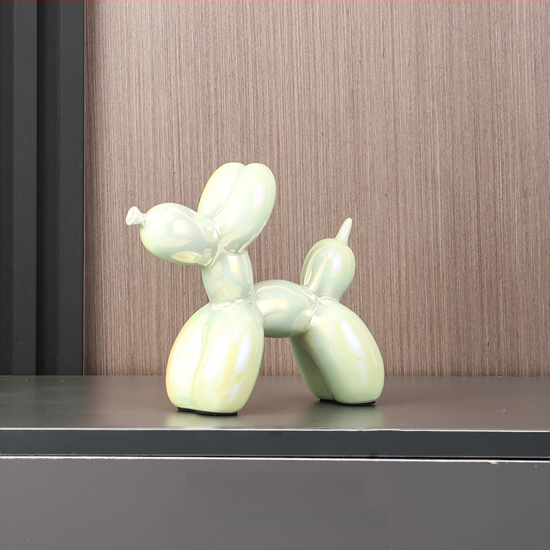 Lufi kutya szobor szintetikus gyantából - modern, minimalist dizájn a nappaliba és szekrényekhez; Anyag: szintetikus gyanta; Kategória: gyanta kézműves tárgyak; Ajándék új otthonra