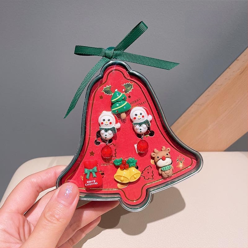 Juvelierizstrādājumu komplekts: regulējams gredzens un karikatūras Ziemassvētku vecītis auskari — Ziemassvētku dāvana bērniem