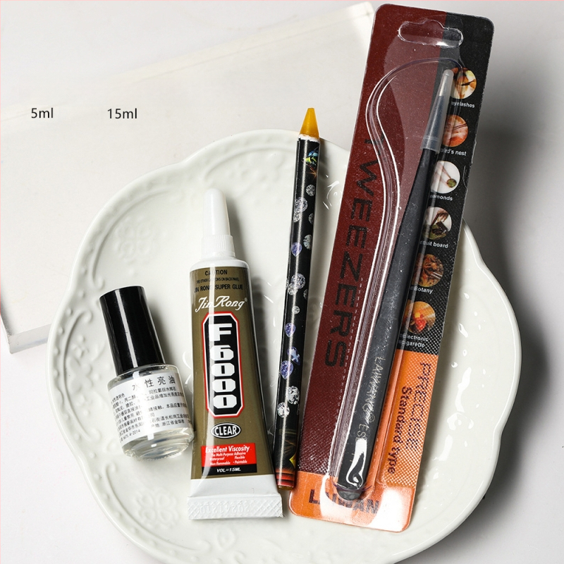 DIY komad nakita: leptir broš i ukosnica za kosu sa fragmentima školjaka; materijal: školjka; obrada: bojanje; stil: priroda; sveže i slatko; proljeće 2023; brend Beautiful nails
