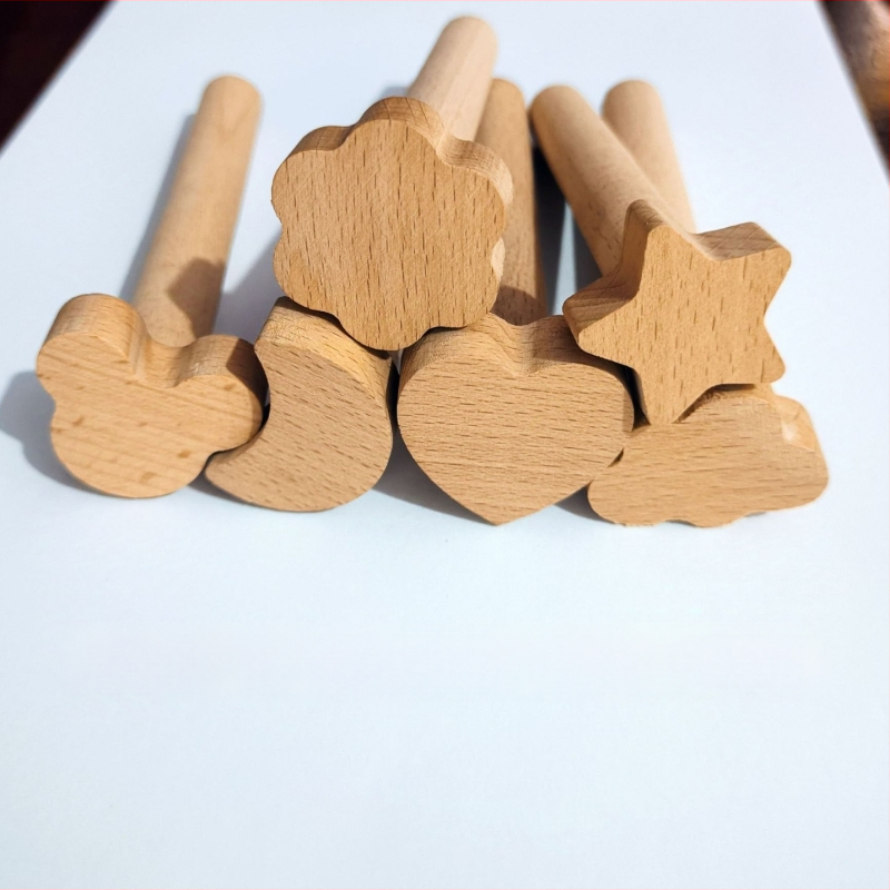 Mediniai priedai perforuotai plokštei su skandinaviško stiliaus kabliu, apkrova, beech wood, Baimao prekės ženklas, kilmė Linyi, 2020 m. pavasaris