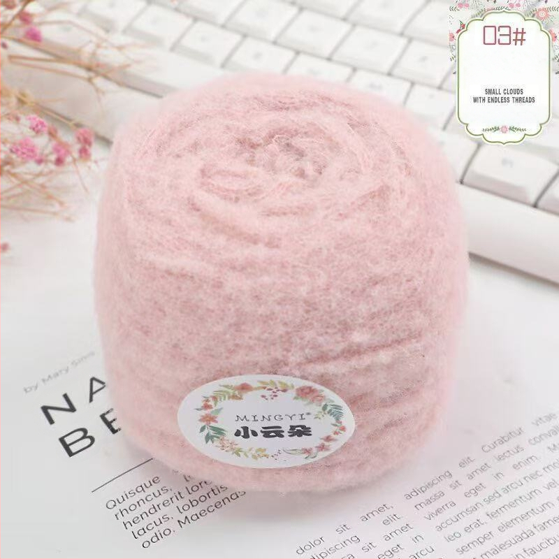 6-szálas Marshmallow mousse fonal horgoláshoz és kézi kötéshez — semi-worsted, felhő-szerű textúra tejwafla